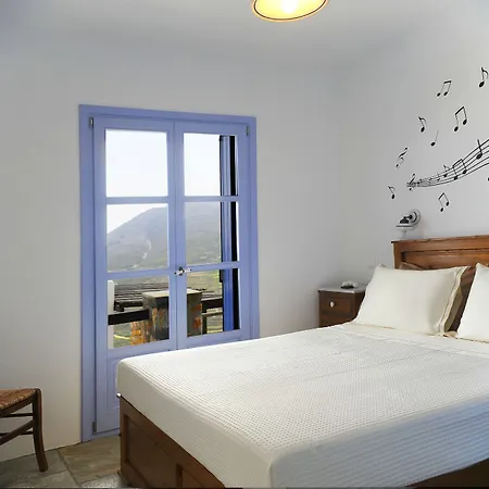 Aria Serifos فيلة